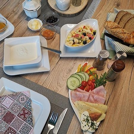 Privatzimmer Helga Haselberger Ybbs an der Donau Buitenkant foto