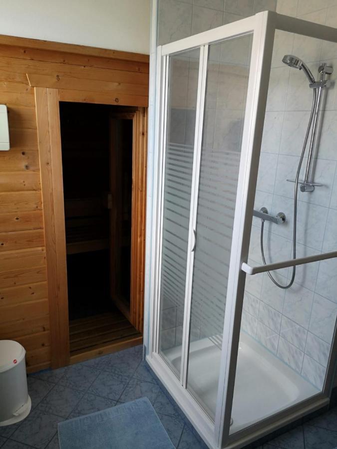 Privatzimmer Helga Haselberger Ybbs an der Donau Buitenkant foto